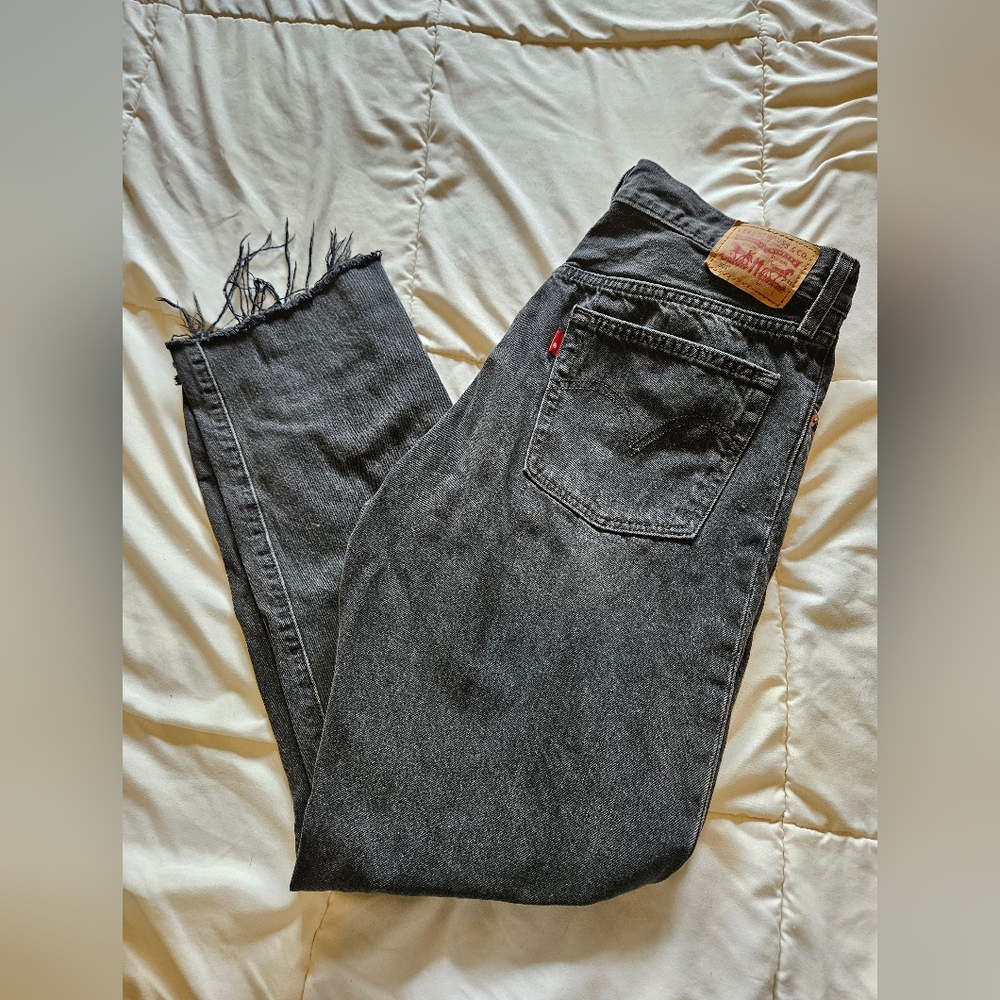 501 cropped Levi's